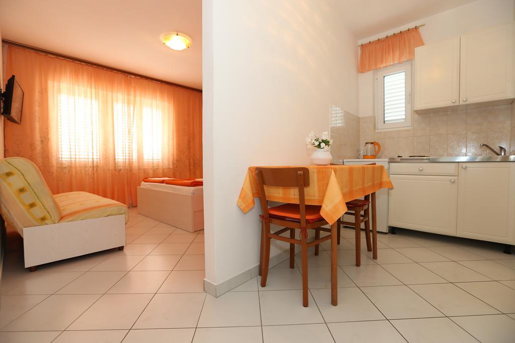 Apartments Ljubica Baška Exteriör bild