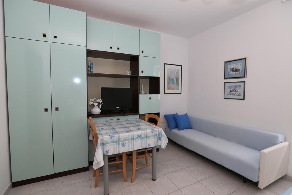 Apartments Ljubica Baška Exteriör bild